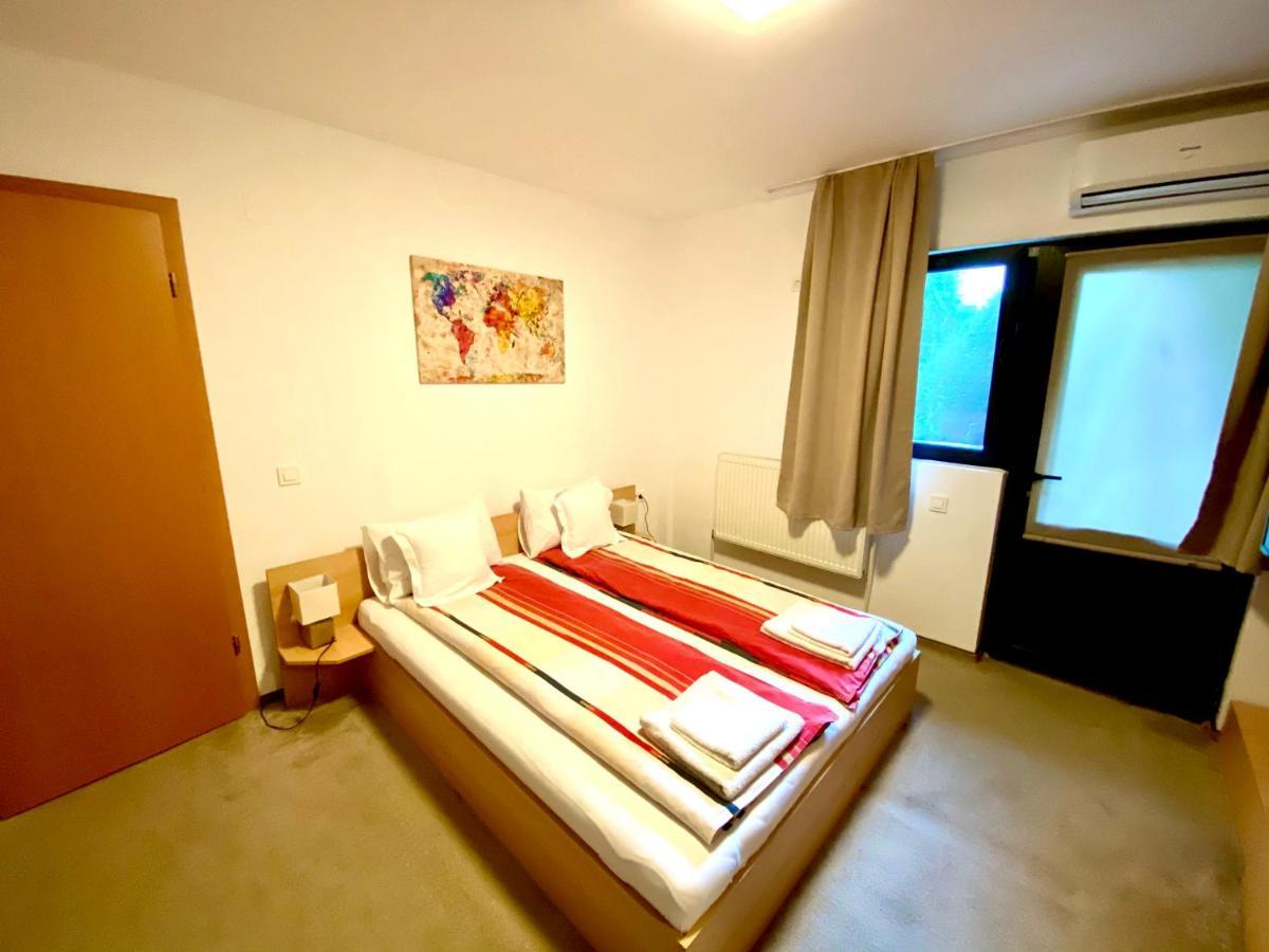 Cristi'S Rooms - Pensiune ออราแด ภายนอก รูปภาพ